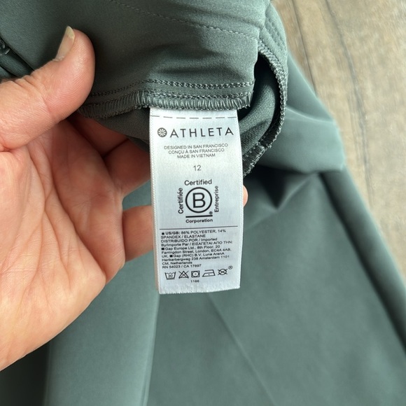 Athleta pants, women’s size 12.  Blue/green in color! - Picture 4 of 7